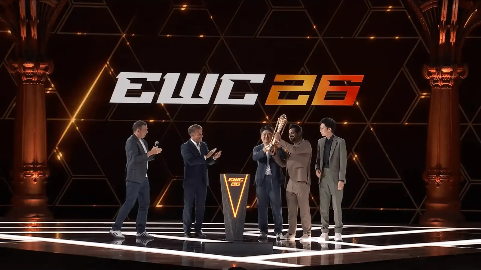 中國 AG.AL 登頂 EWC：圍牆內的巨人難以跨越的全球化斷層